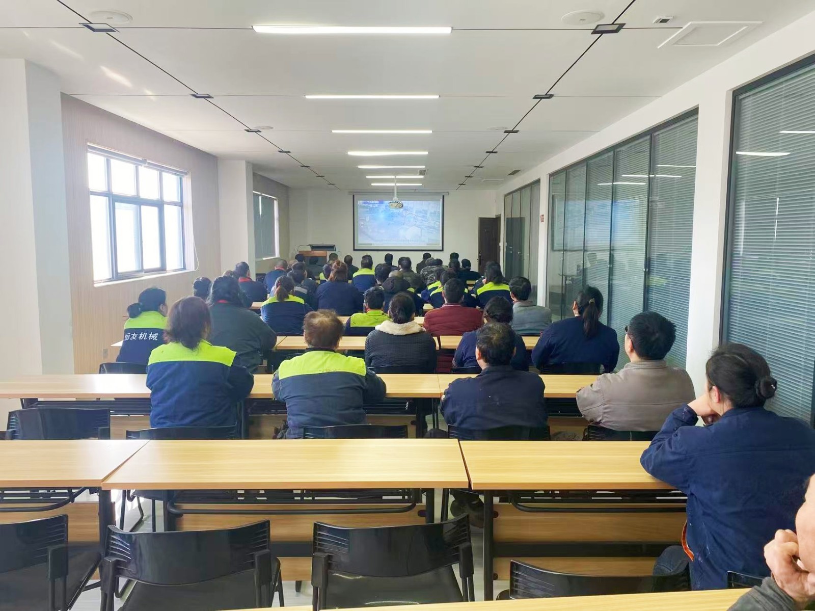 筑牢安全防線，保障冬季平穩(wěn)運(yùn)行