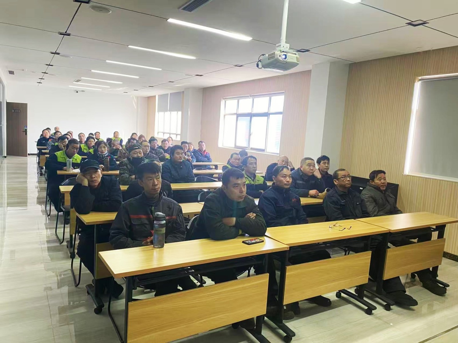 筑牢安全防線，保障冬季平穩(wěn)運(yùn)行